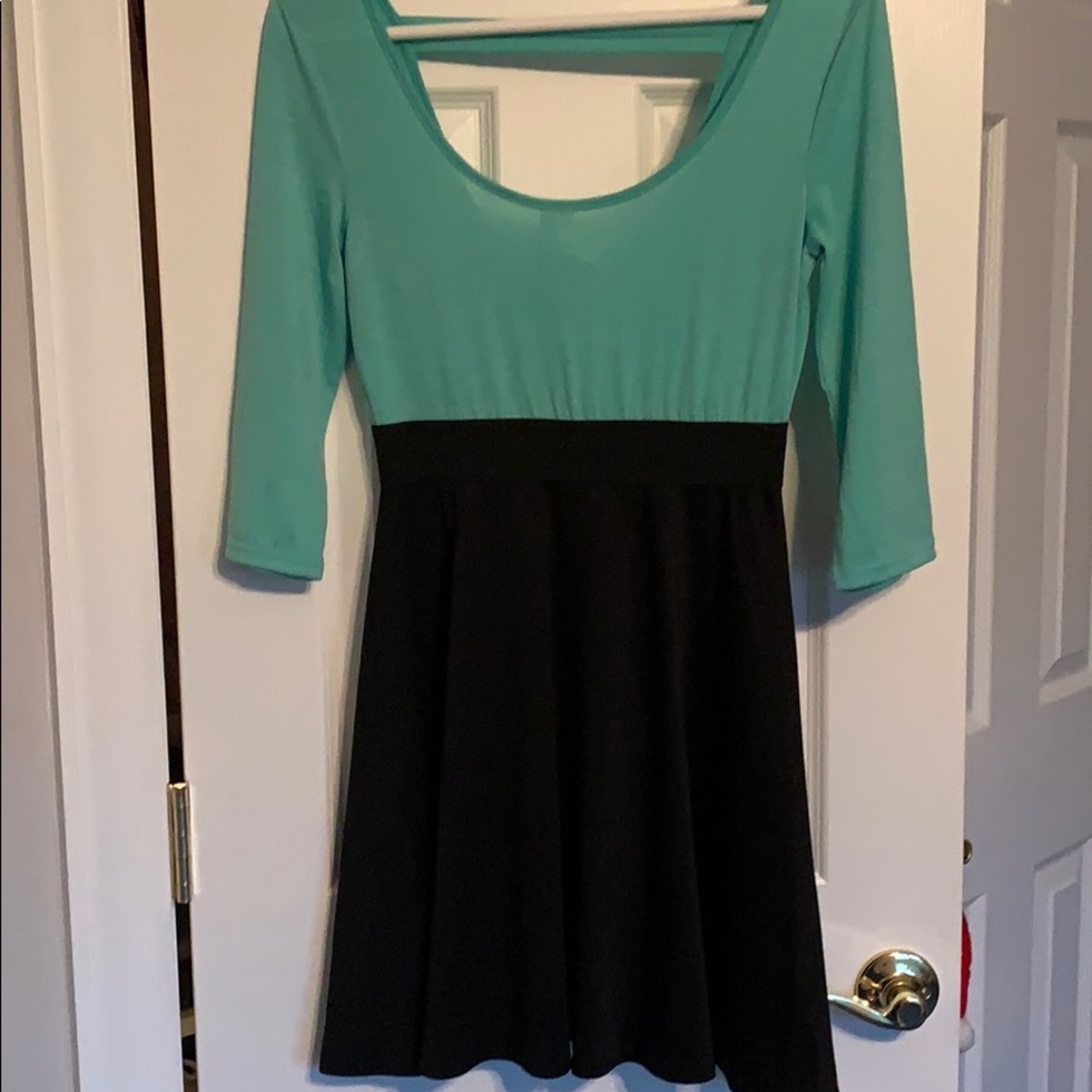 L8ter Cute Dress! Size Small